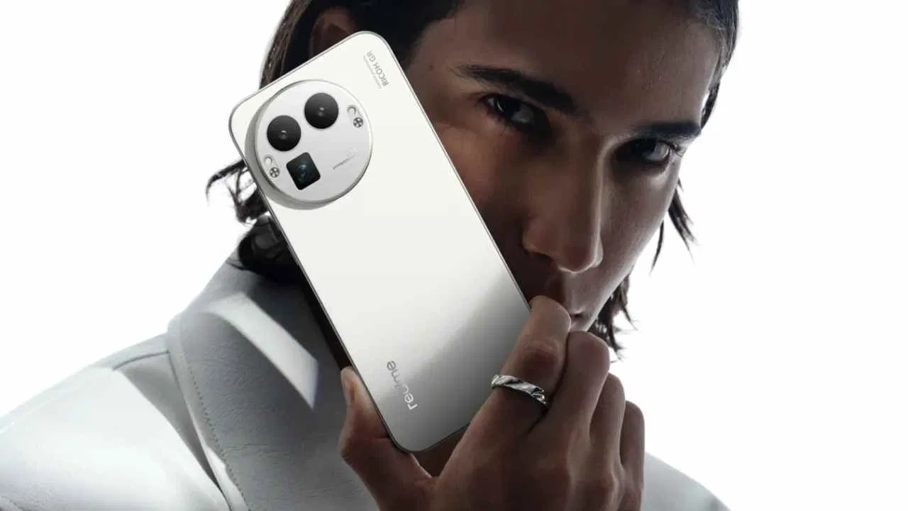 Realme GT 8 Pro: पावरफुल प्रोसेसर और 7000mAh बैटरी के साथ लॉन्च हुआ ये तगड़ा फोन